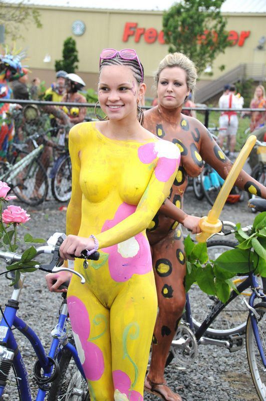 倫敦裸體騎自行車