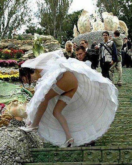 婚禮上的新娘走光全集