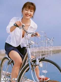 好美好嫩的自行車女孩