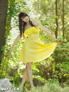 舞動的黃裙子